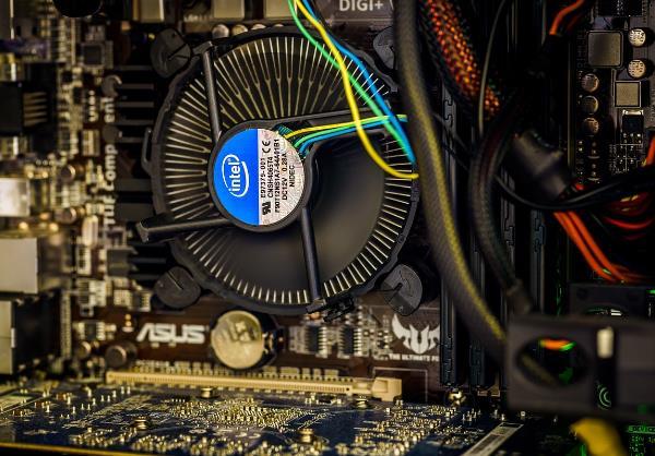 清理灰尘与检查散热