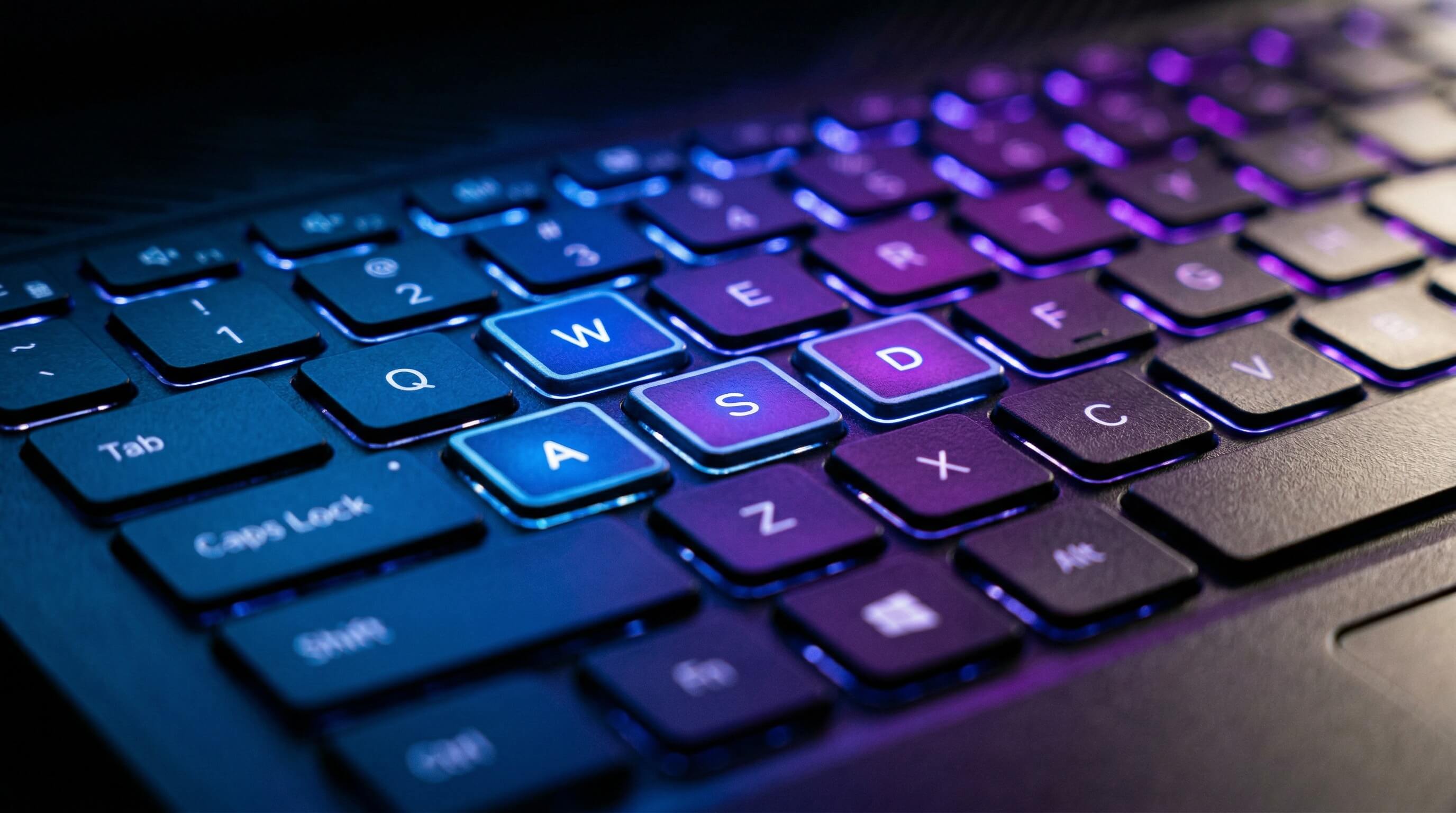 戴尔G系列游戏本键盘RGB背光极致特写过肩视角